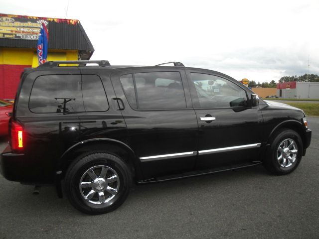 Infiniti QX56 2006 photo 3