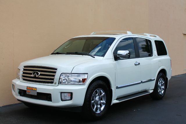 Infiniti QX56 5.6S SUV