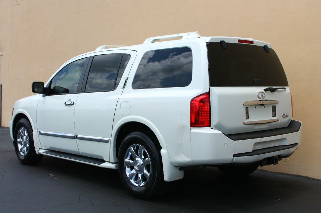 Infiniti QX56 2006 photo 3