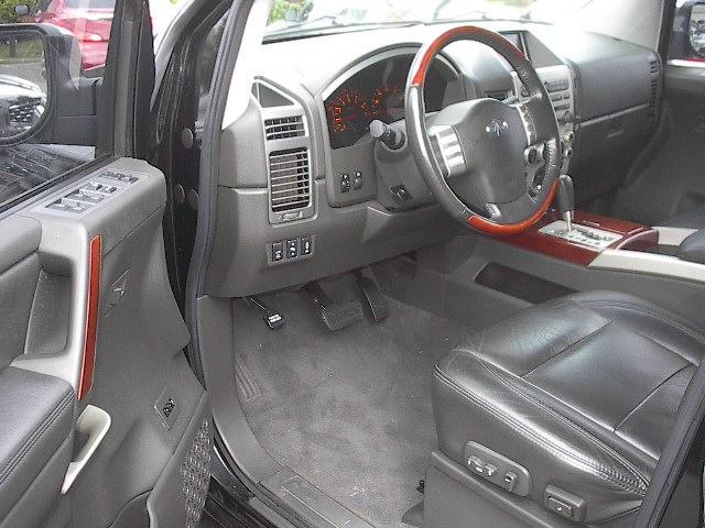 Infiniti QX56 2007 photo 2