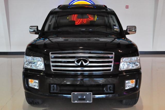 Infiniti QX56 2007 photo 2