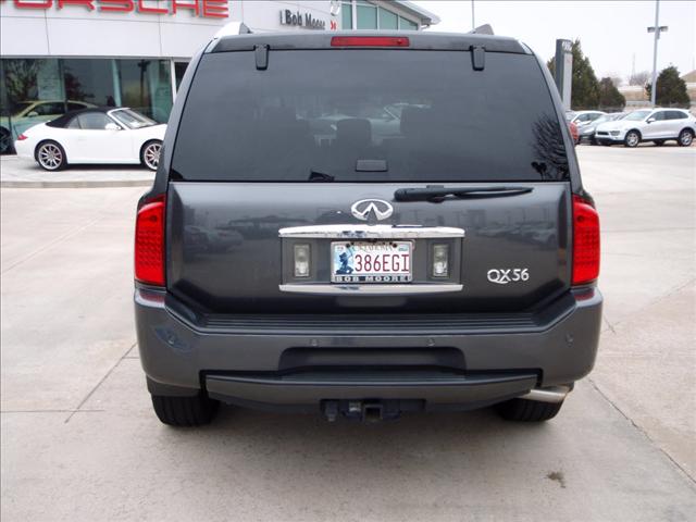 Infiniti QX56 2008 photo 2