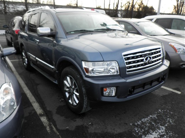 Infiniti QX56 Base Unspecified