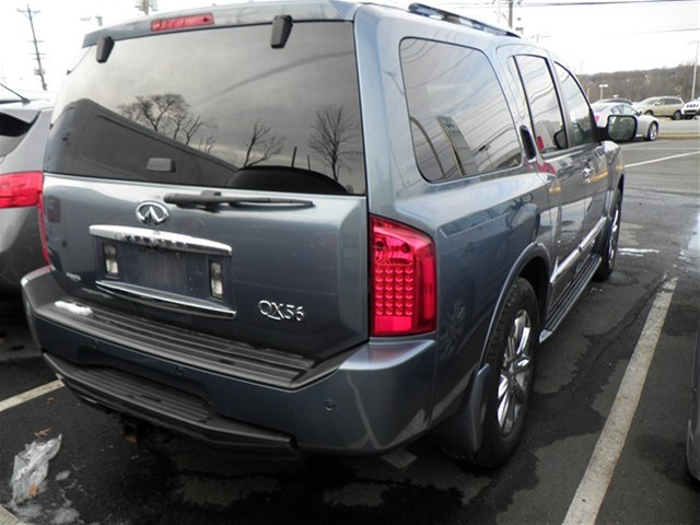 Infiniti QX56 2008 photo 2