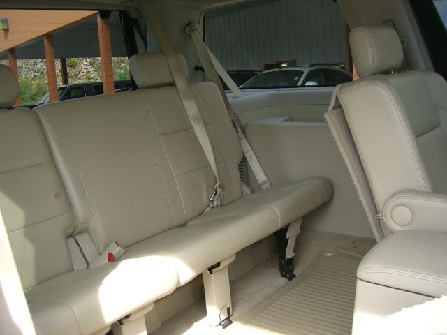 Infiniti QX56 EX - DUAL Power Doors SUV