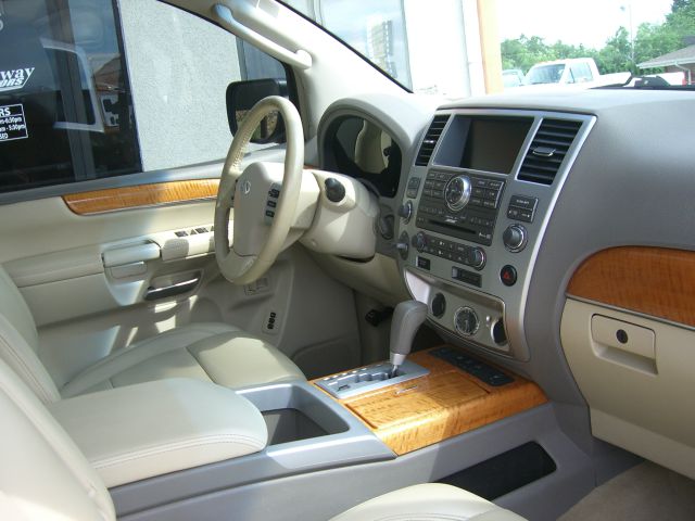 Infiniti QX56 2008 photo 19