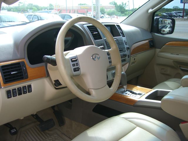 Infiniti QX56 2008 photo 3