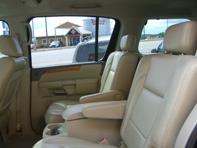 Infiniti QX56 2008 photo 4