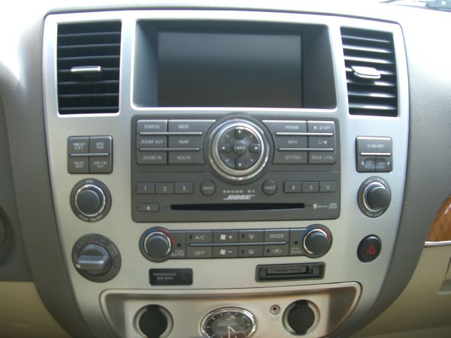 Infiniti QX56 2008 photo 9