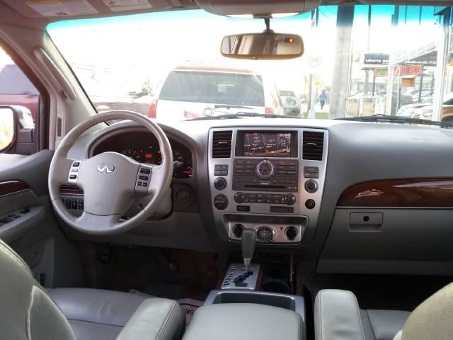 Infiniti QX56 2008 photo 4