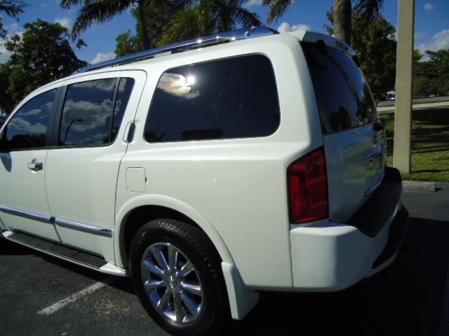 Infiniti QX56 2008 photo 3