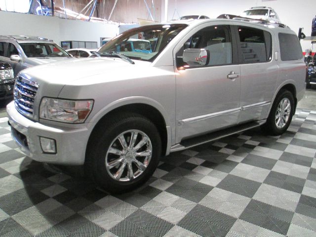 Infiniti QX56 2008 photo 4