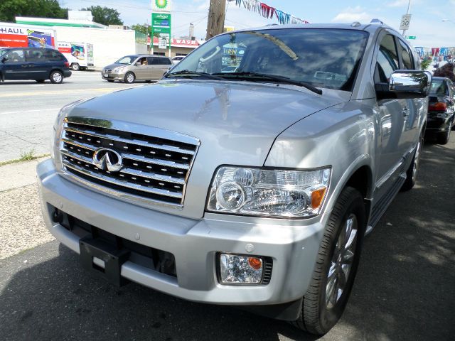 Infiniti QX56 2010 photo 4