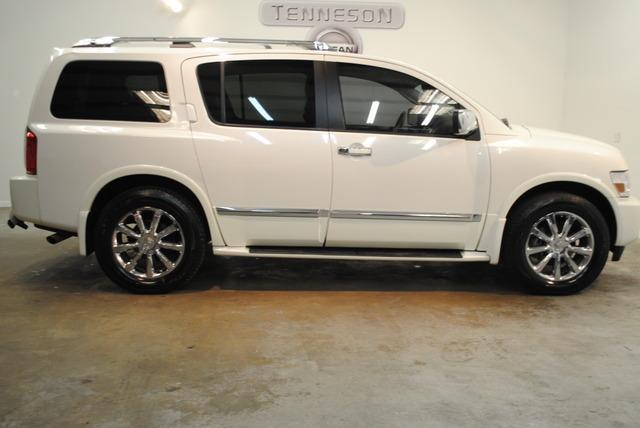 Infiniti QX56 2010 photo 19