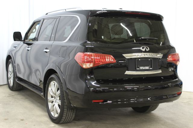 Infiniti QX56 2011 photo 35