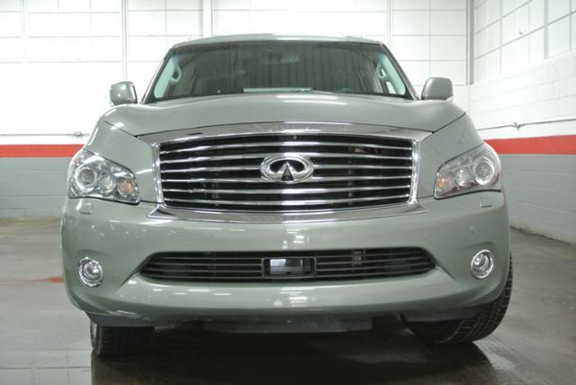 Infiniti QX56 2011 photo 21