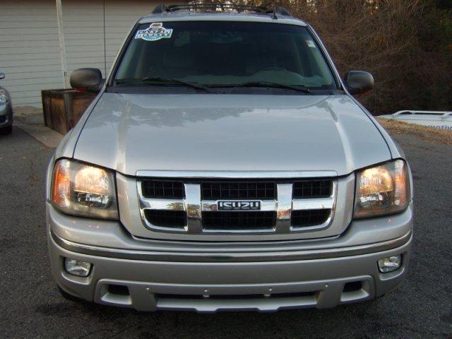 Isuzu Ascender 2004 photo 1