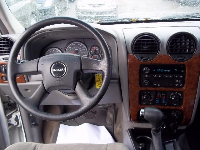 Isuzu Ascender 2005 photo 3