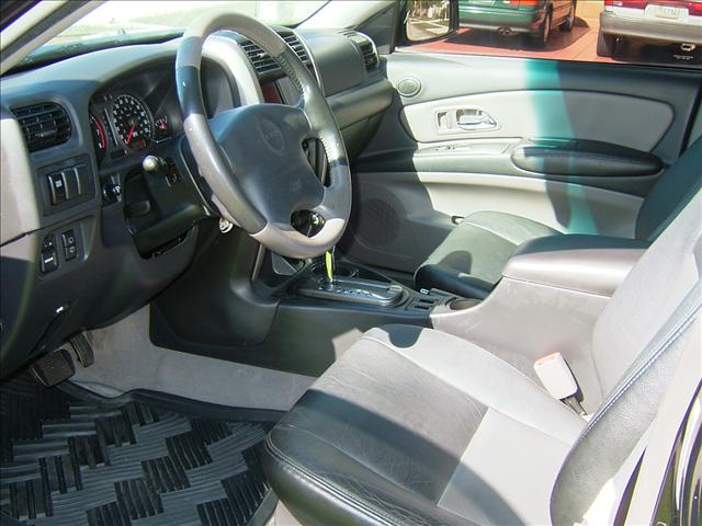 Isuzu Axiom 2002 photo 4