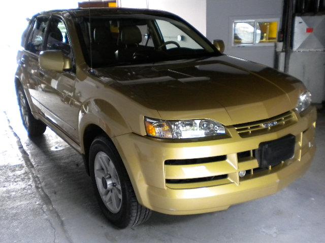 Isuzu Axiom 2002 photo 3