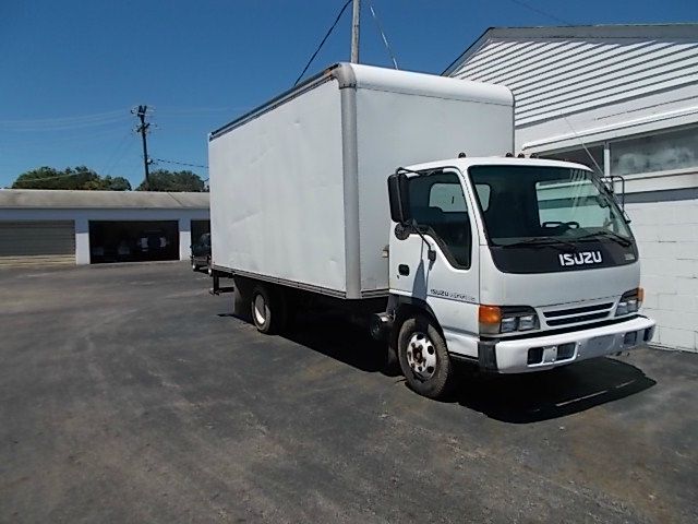 Isuzu NPR 2000 photo 1