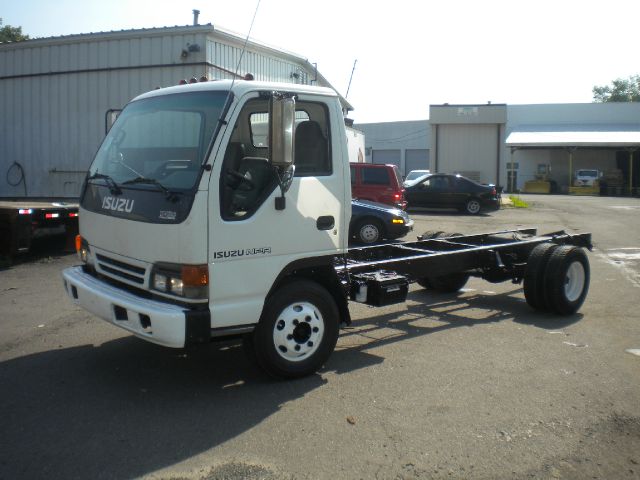 Isuzu NPR 2003 photo 11