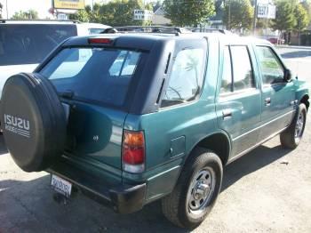 Isuzu Rodeo 1996 photo 2