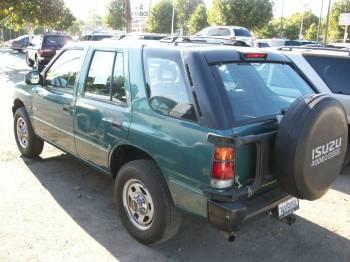 Isuzu Rodeo 1996 photo 3