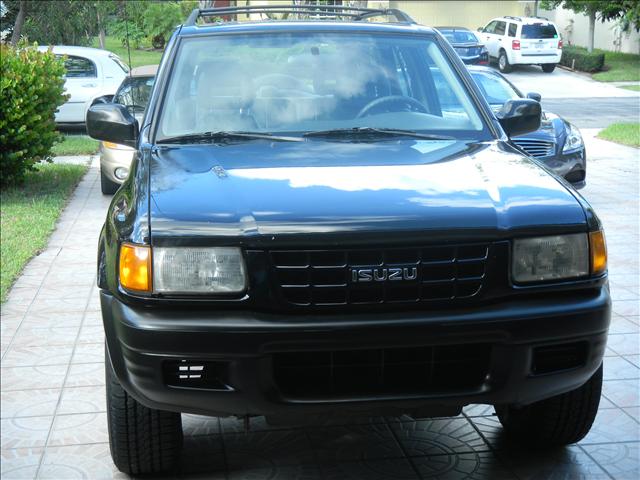 Isuzu Rodeo 1999 photo 1