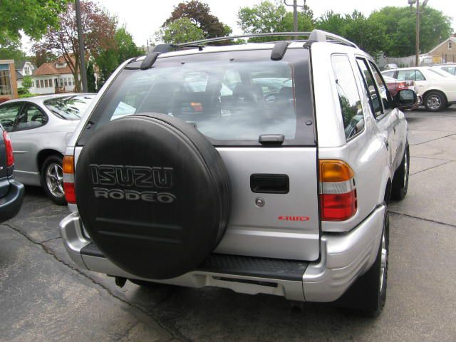 Isuzu Rodeo 1999 photo 2