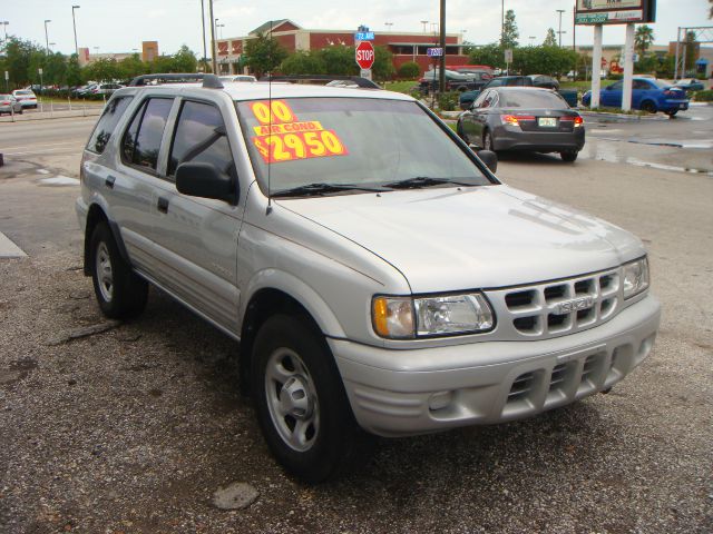 Isuzu Rodeo 2000 photo 3