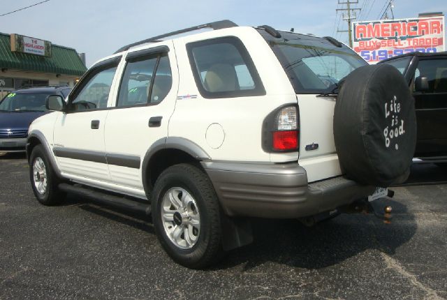 Isuzu Rodeo 2000 photo 1