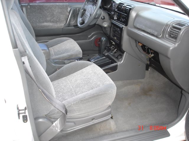 Isuzu Rodeo 2000 photo 8