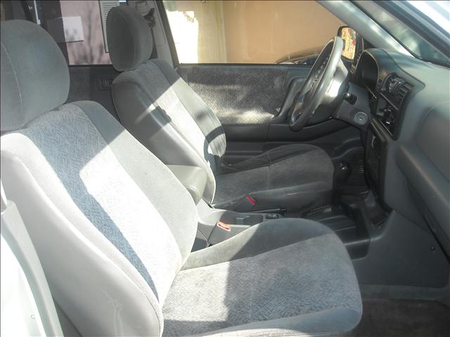 Isuzu Rodeo 2001 photo 4