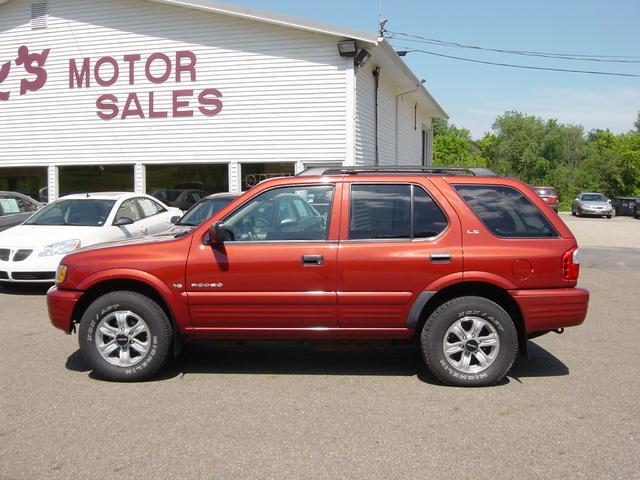 Isuzu Rodeo 4dr Sdn Auto GLS Sedan Sport Utility