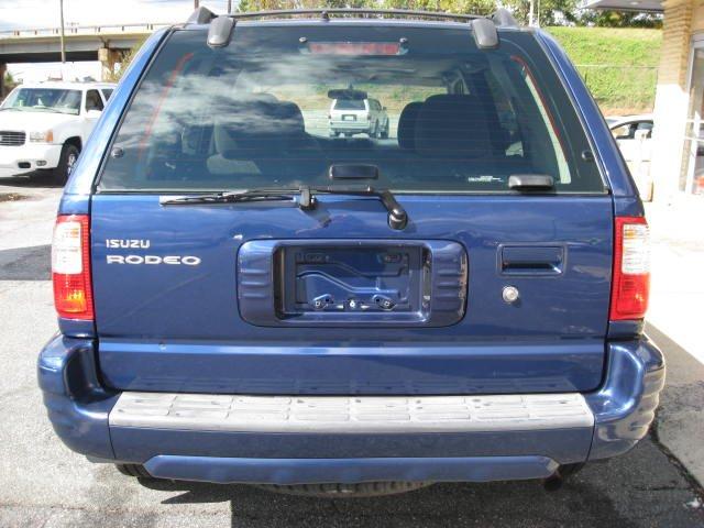 Isuzu Rodeo 2002 photo 2