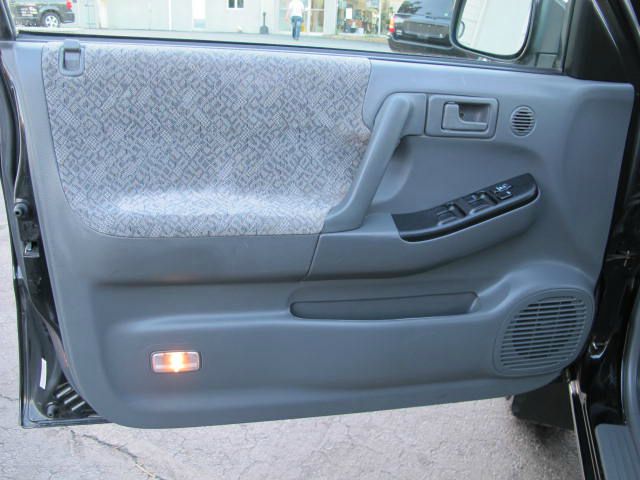 Isuzu Rodeo 2002 photo 26