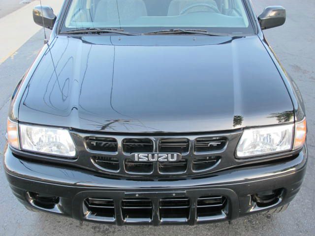 Isuzu Rodeo 2002 photo 30