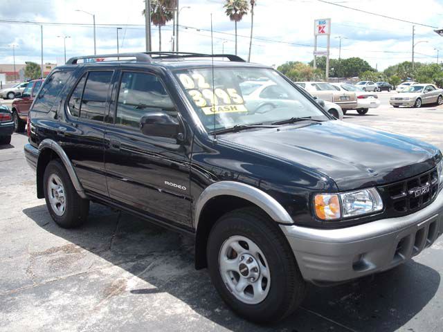 Isuzu Rodeo 2002 photo 16