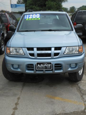 Isuzu Rodeo 2004 photo 1