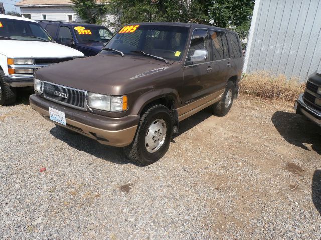 Isuzu Trooper 1992 photo 2