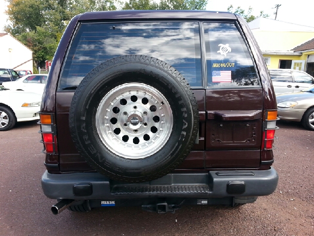 Isuzu Trooper 1994 photo 2