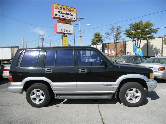 Isuzu Trooper 1995 photo 1