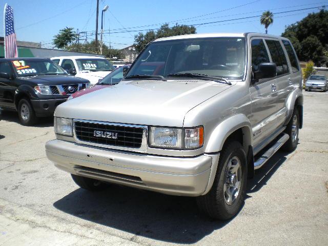 Isuzu Trooper E32 Sport Utility