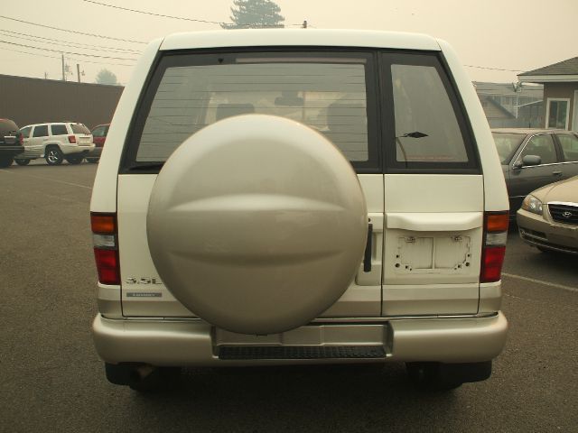 Isuzu Trooper 1999 photo 3