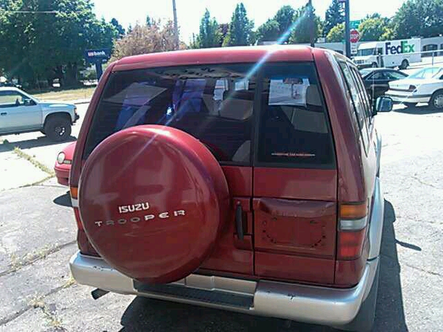 Isuzu Trooper 1999 photo 3