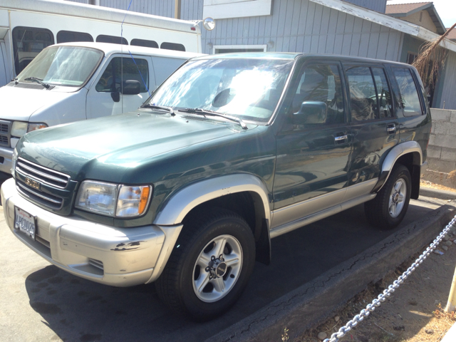 Isuzu Trooper 1999 photo 1