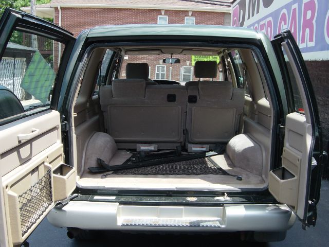 Isuzu Trooper 2000 photo 1