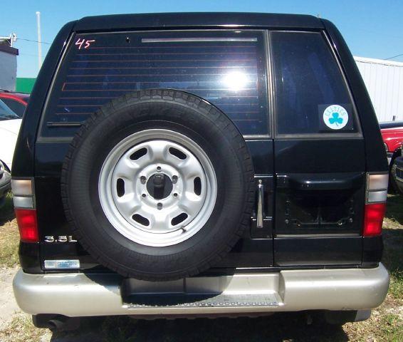 Isuzu Trooper 2000 photo 3