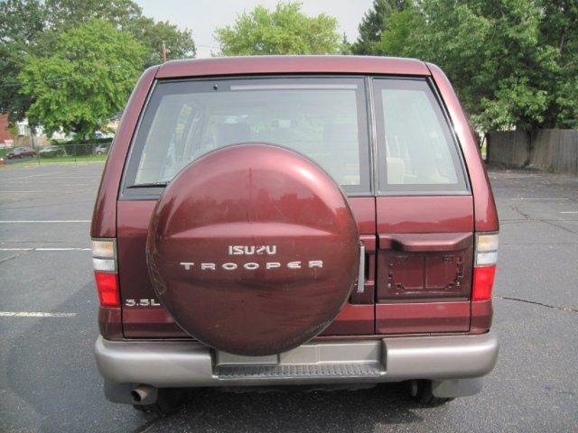 Isuzu Trooper 2000 photo 5